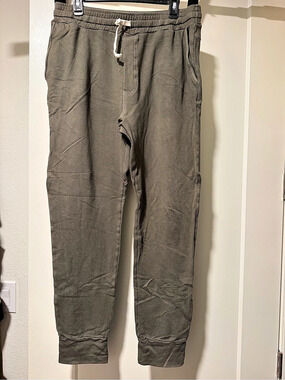 MONROW Green Jogger Pants - Size L
